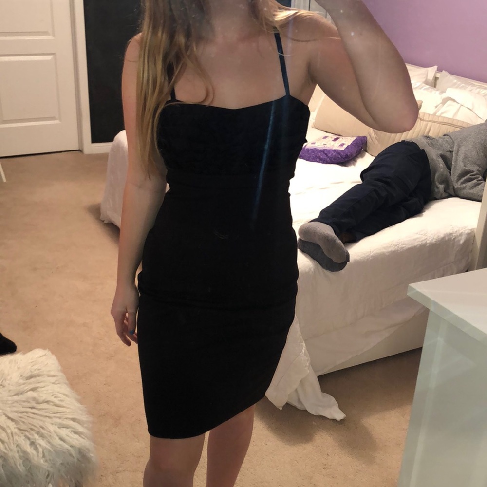 Rinascimento black midi dress